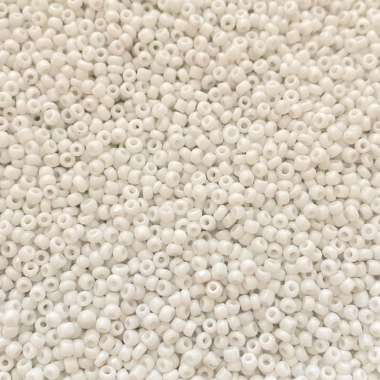 perle de rocaille blanc opaque 2mm, fourniture pour la création de bijoux, latelierdeperles.fr, l'atelier des perles, loisirs créatifs