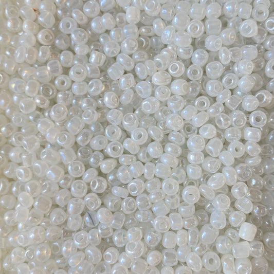 X10gr Perle Rocaille blanc nacré 4mm #61